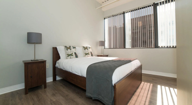 Metropolitan Apartel, Забронировать Отель Бизнес-отели Голливуда, 4* 5*