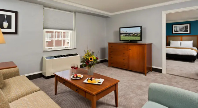 Люкс Gideon Putnam Resort & Spa