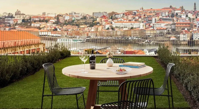 Номер Standard Tivoli Kopke Porto Gaia Hotel