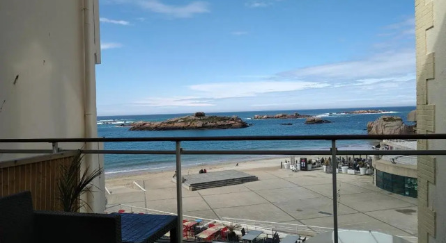 Четырёхместный номер Standard с видом на море Hotel De La Mer