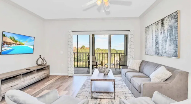 Апартаменты Modern 2BR Condo w Private Patio 7min to Disney
