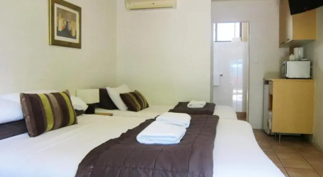 Трёхместный номер Standard Horizons Motel