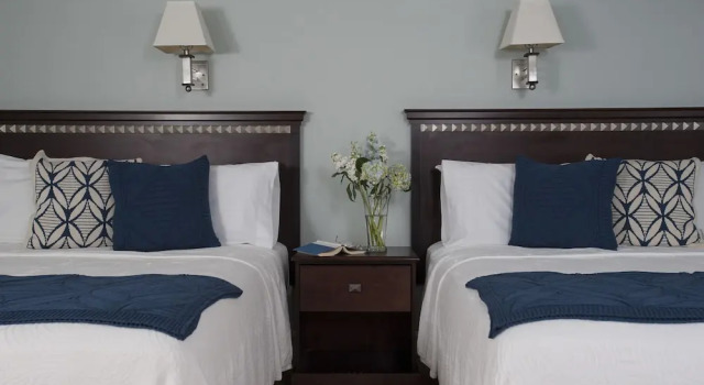 Четырёхместный номер Deluxe Chatham Seafarer Inn