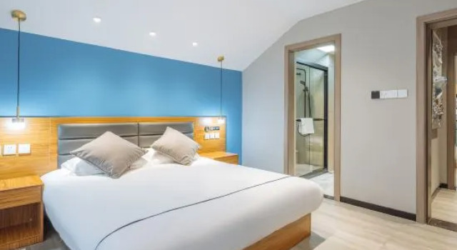 Семейный тент с 2 комнатами Floral Hotel· Shanghai Wuyu Suyue Hotel