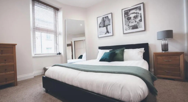 Apartment 3 Bedroom, Забронировать Апартаменты/квартира Отели Абердина с парковкой, рядом с St Mary's Cathedral, Парковка