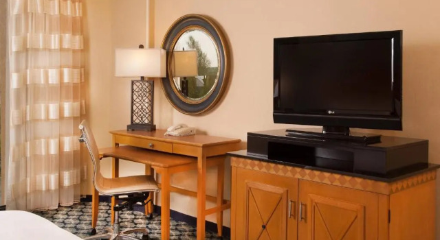 Номер Standard Greenville Marriott