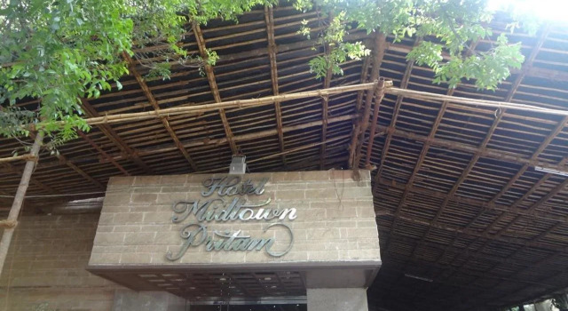 Hotel Midtown Pritam, Забронировать Отель Отели Мумбай с завтраком, рядом с Кинотеатр Plaza Theatre в районе Дадар, Завтраки