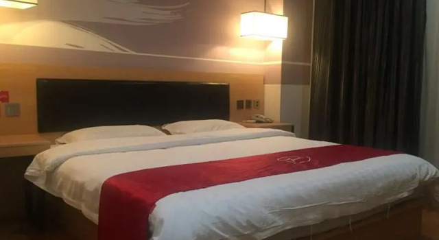 Thank Inn Hotel Jiangxi Nanchang Honggutan New District Changjiang Road Metro Station, Rezerwuj Hotel Nanchang Jiangxi