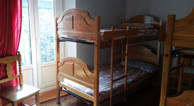 Albergue Armaia Artepea, Book Hotel Hoteller i Roncal Valley med parkering, Parkering