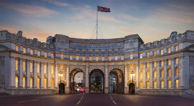 Waldorf Astoria London Admiralty Arch, Забронировать Отель Отели Лондона с парковкой, Парковка