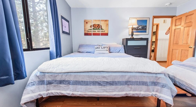 Mount Bearadise - Located In A Beautiful Quiet Area Of Big Bear City! Pool Table And Arcade Games! 5 Bedroom Home, Забронировать Отель Отели в центре Биг-Бэар-Сити, в центре