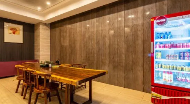 Tilentin E-sports Hotel