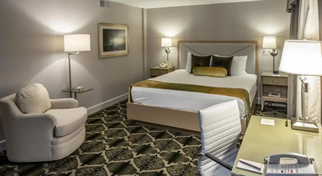 Одноместный номер Deluxe Bell Tower Hotel