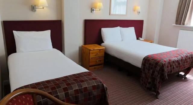 Семейный номер Standard King Charles Hotel