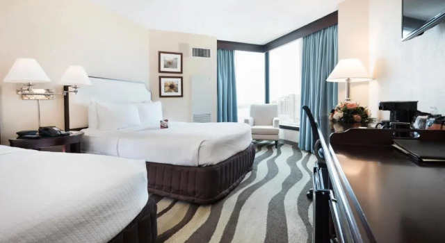 Четырёхместный номер Executive Fort Pontchartrain Detroit, a Wyndham Hotel
