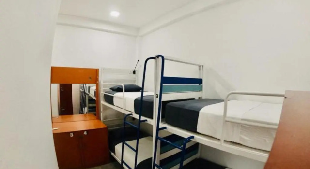 Кровать в общем номере Hangover Hostels Arugam Bay