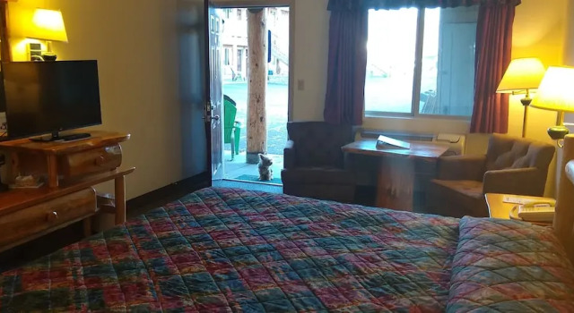 Двухместный номер Standard c 1 комнатой Ponderosa Motel