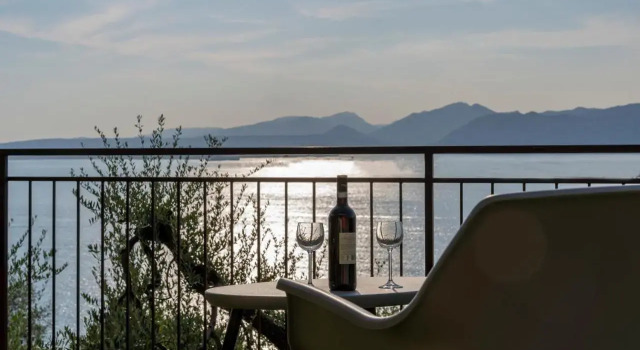 Garda Lake, Free Park, Big Swimming Pool (Adults Only), Prenota Hotel Hotel a Veneto con piscina, Piscina