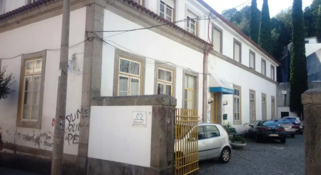 HI Braga - Pousada de Juventude, Забронировать Отель Отели Позада (Брага) с бассейном, Бассейн