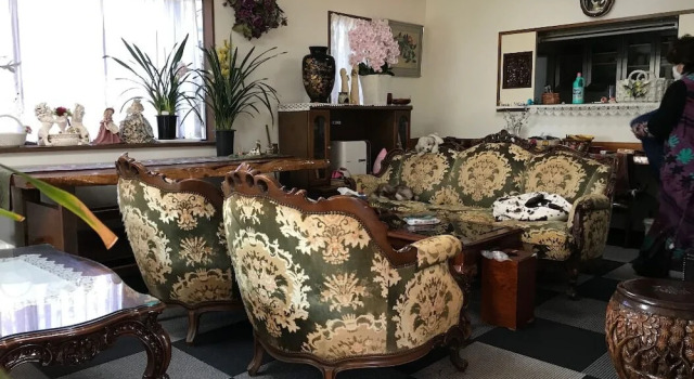 Коттедж Spacious Traditional House
