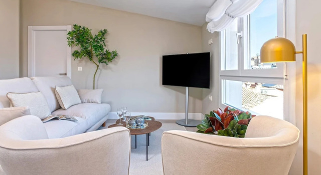 Luxury Penthouse With Private Terrace in Granada San Anton 401, Забронировать Апартаменты/квартира Гранада Granada Province, рядом с Парк Фредерико Гарсия Лорки