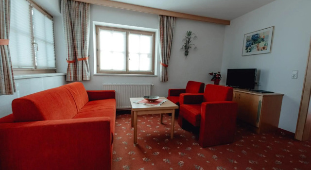 Dandler - Zimmer und Ferienwohnungen, Rezerwuj Hotel Fieberbrunn Pillerseetal