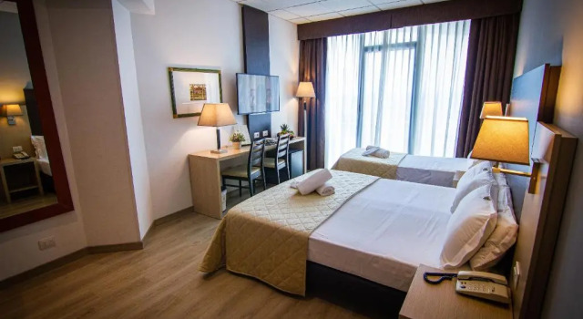 Трёхместный номер Superior Tuscany Inn