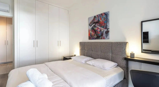 Sunshine 1-BR Apt. & Blacony in Larnaca, Prenota Appartamento Larnaka Larnaca Region