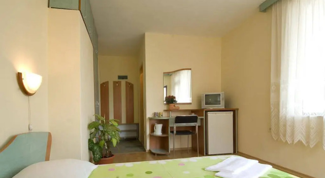 Vania Guest House