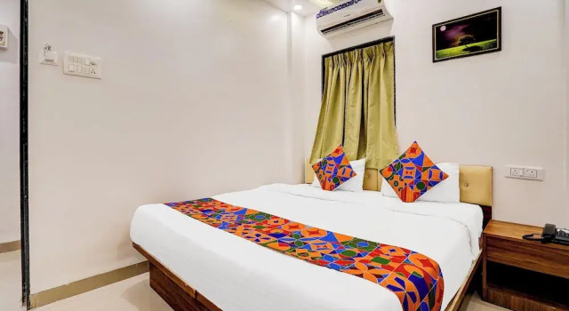 Номер Deluxe Fabhotel Atithi Regency Home Stay
