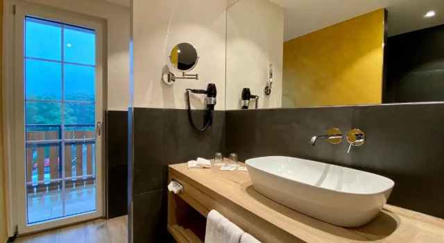 Двухместный номер Deluxe с балконом Hotel Gibswilerstube