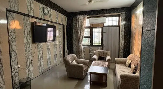 Awaraj Home Stay