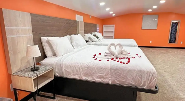 Hollywood Motel, Rezervasyon Motel Farmingdale Long Island