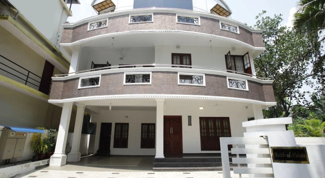 OYO 13659 Home Modern 2 BHK Edapally
