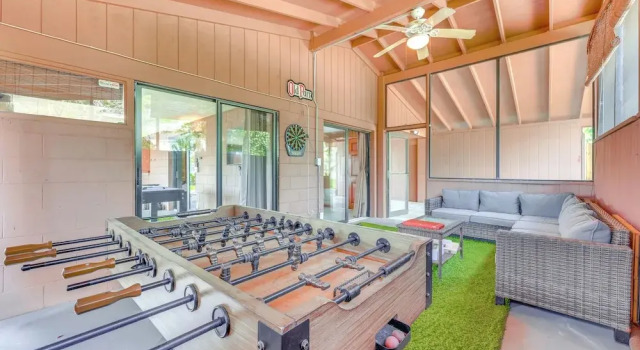 Коттедж Waterfront Jacksonville Gem w/ Dock + Game Room!