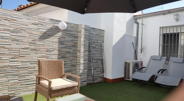 Апартаменты Apartamento 40m2 con terraza chillout de 20m2 totalmente equipado en casco historico