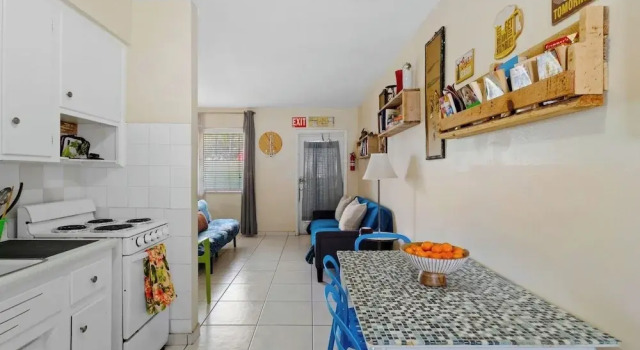 Апартаменты 1BR Studio w/ Parking, Bbq, Garden Hollywood