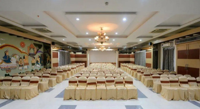 OYO Premium LB Nagar, Rezerwuj Hotel Hajdarabad 
