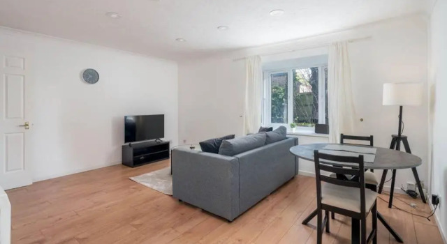 Crawley Pet Friendly 1-Bedroom Apartment, Забронировать Апартаменты/квартира Апартаменты Исторического графства Суссекса, Апартаменты/квартира