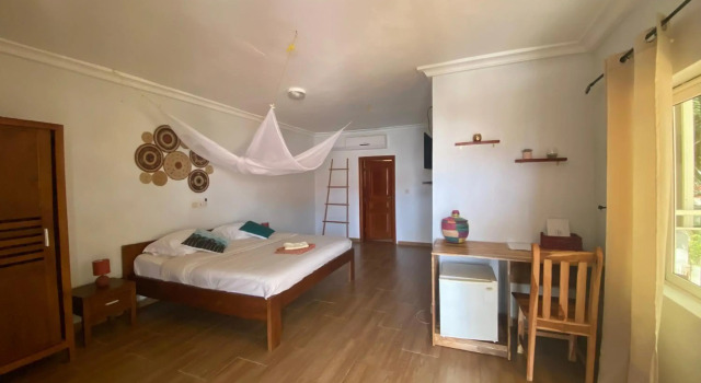 L'Oasis Guesthouse, Book Hotel Hotels in Cotonou with a Pool, Swimming Pool
