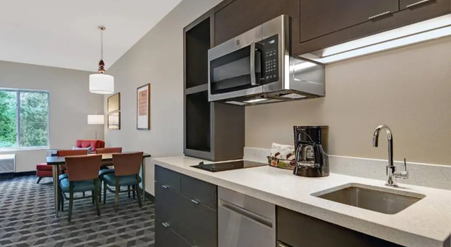 Четырёхместная студия TownePlace Suites By Marriott Lima