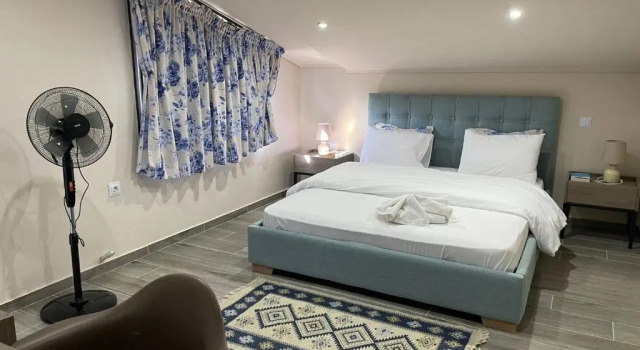 Aretoysa Center Luxury Suites 2, Book Hotel Nea Peramos Macedonia