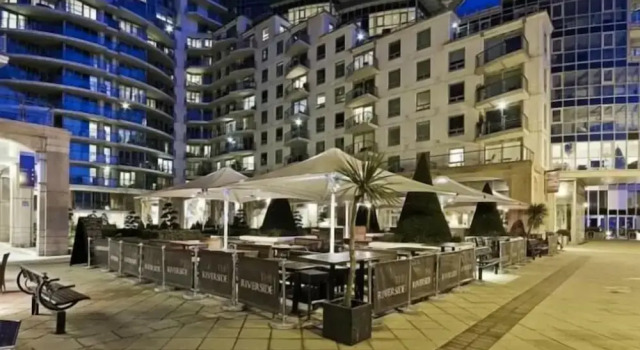 Luxury Modern 2BD Flat in Centre
