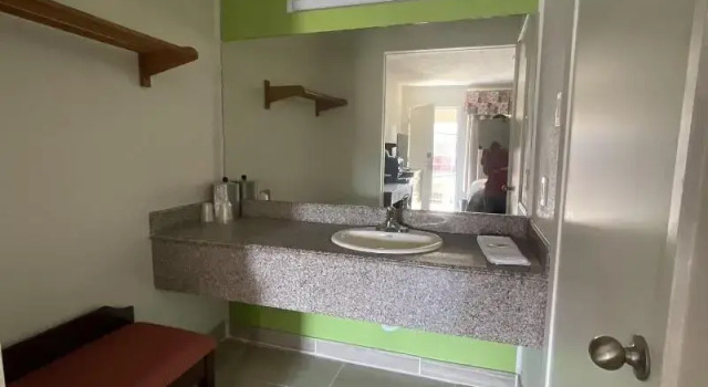 Двухместный номер Standard Executive Inn & Suites