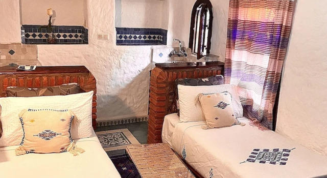 Chefchaouen Medina, Rezerwuj Hotel Hotele w Tanger-Tetouan z parkingiem, Parking