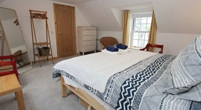 Taigh Tharmoid Ruaidh, Book Feriehus Sommerhuse i Isle of Lewis, Hytte