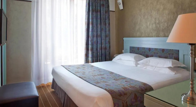 Двухместный номер Classic Hotel Eiffel Seine