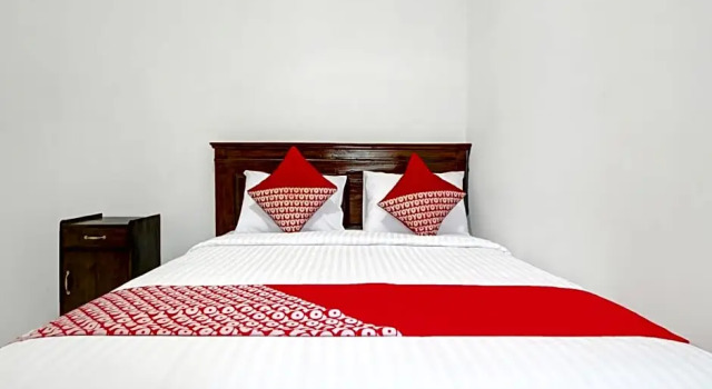 OYO 3812 Edutel Sade Raya Kuta Hotel Lombok, Boek Hotel Hotels in Lombok met parkeren, Parkeren