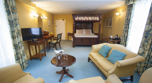 Norfolk Arms Hotel - Arundel, Забронировать Отель Отели Исторического графства Суссекса с завтраком, Завтраки