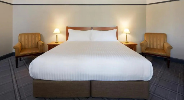 Двухместный номер Superior Brassey Hotel
